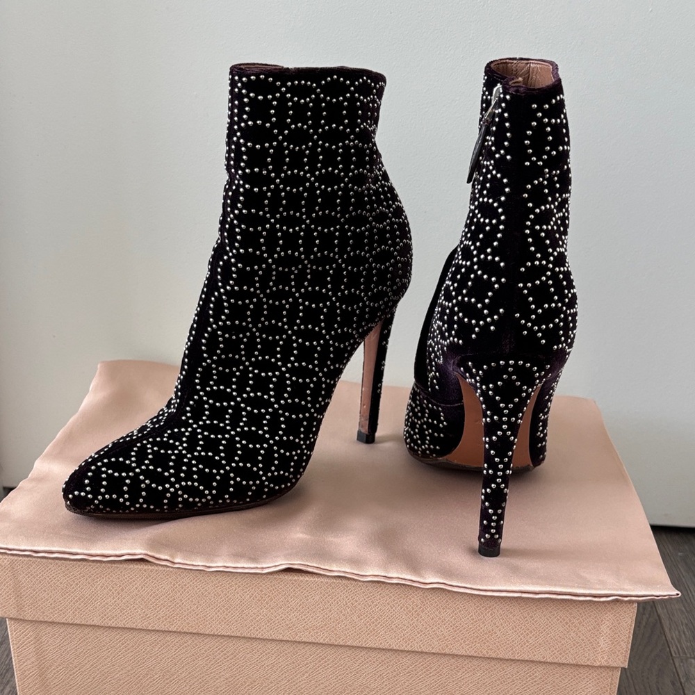 Elegant Alaia Dark Purple Studded Ankle Boots